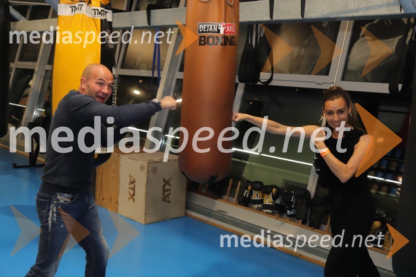  Dejan Zavec, nekdanji boksar;  Sara Bosnić , vodja marketinga, Maribor 24.siZ britanskimi legendami na odru še slovenske, Slade & Get back