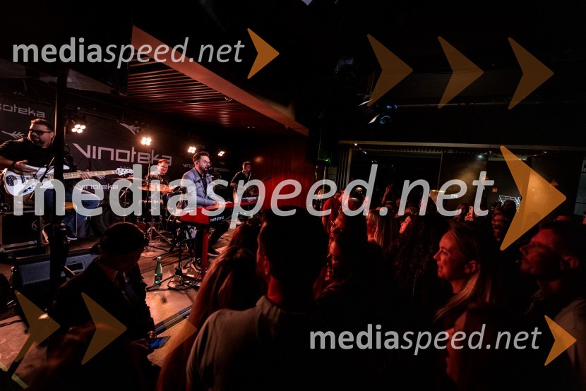  Petar Grašo, pevecPetar Grašo v Rožmarinu