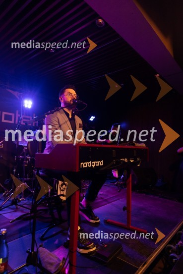  Petar Grašo, pevecPetar Grašo v Rožmarinu