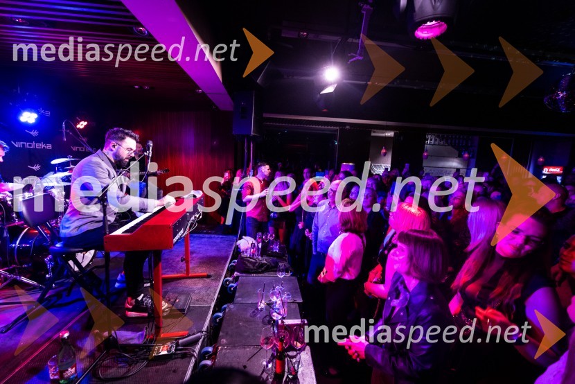  Petar Grašo, pevecPetar Grašo v Rožmarinu