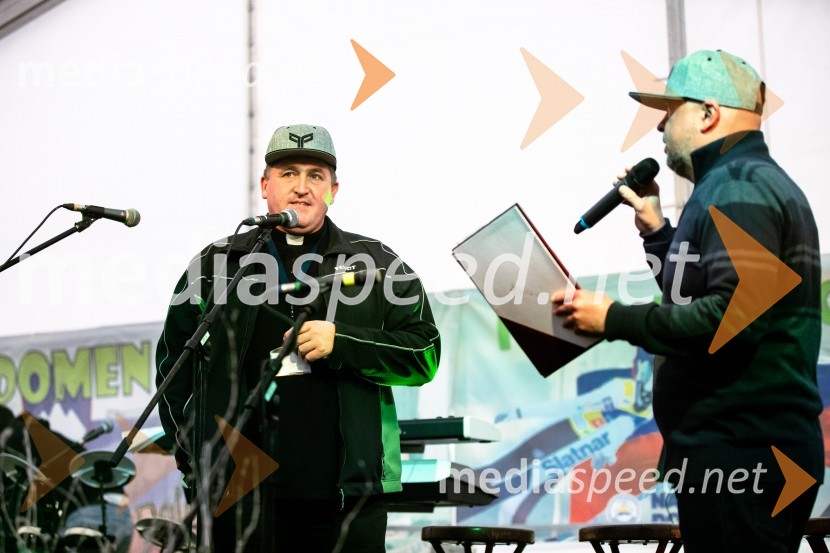 Sprejem smučarskih skakalcev Prevc v rodni Dolenji vas