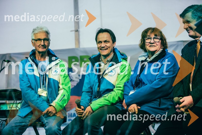  Sandi Čimžar, SK Triglav Kranj;  Sašo Komovec, SK Triglav Kranj;  ... Sprejem smučarskih skakalcev Prevc v rodni Dolenji vas