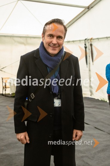  Janez Triler, 2. tenor, Slovenski oktetSprejem smučarskih skakalcev Prevc v rodni Dolenji vas