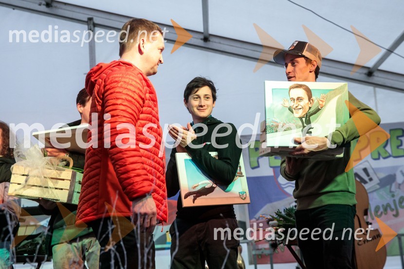  ... ;  Cene Prevc, nekdanji smučarski skakalec;  Peter  Prevc, smučarski skakalecSprejem smučarskih skakalcev Prevc v rodni Dolenji vas