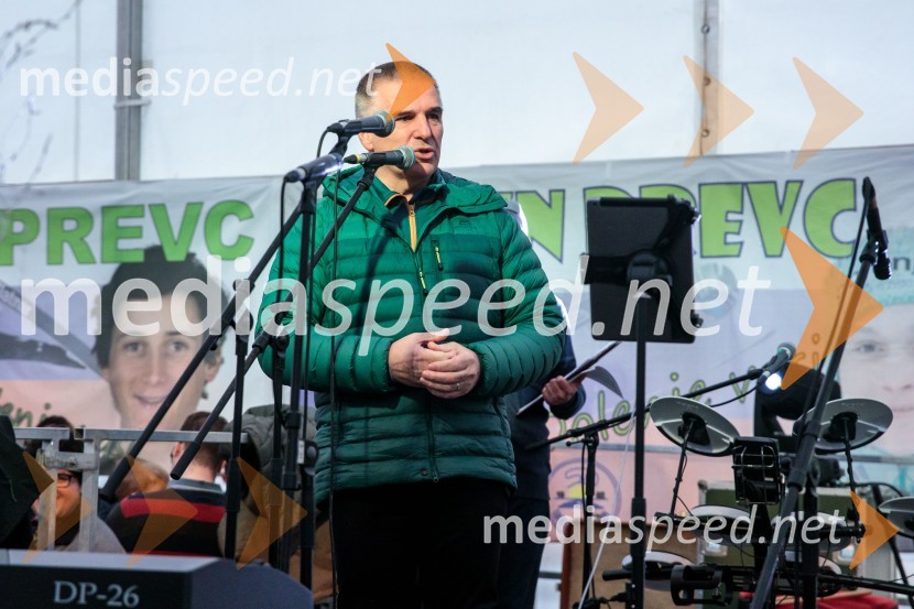  Marko Lotrič, predsednik, Državni svetSprejem smučarskih skakalcev Prevc v rodni Dolenji vas