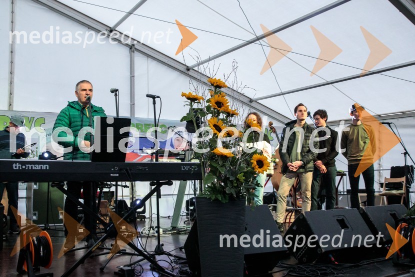  Marko Lotrič, predsednik, Državni svetSprejem smučarskih skakalcev Prevc v rodni Dolenji vas