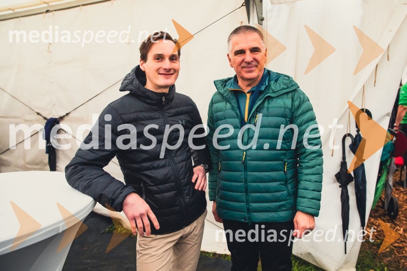  Domen Prevc, smučarski skakalec;  Marko Lotrič, predsednik, Državni svetSprejem smučarskih skakalcev Prevc v rodni Dolenji vas