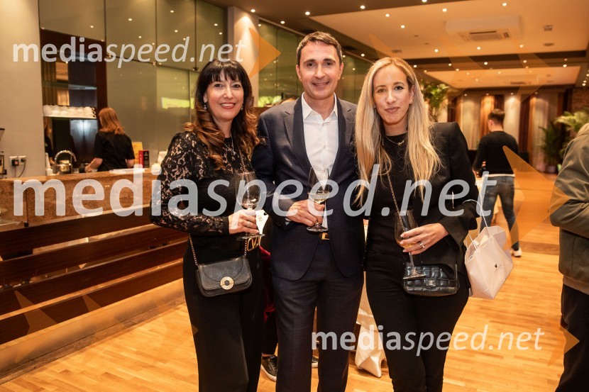  Petra Kancler,  urednica revije Avenija;  Gregor  Jamnik, direktor hotela Slon;  ... Gault&Millau 2024, gala podelitev priznanj