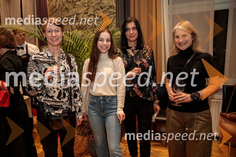  ... ;   Anastasija Jović , novinarka, POP TV;  ... ;  ... Gault&Millau 2024, gala podelitev priznanj