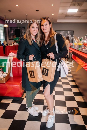 Deichmann na retro zabavi predstavil modne trende za pomlad/poletje