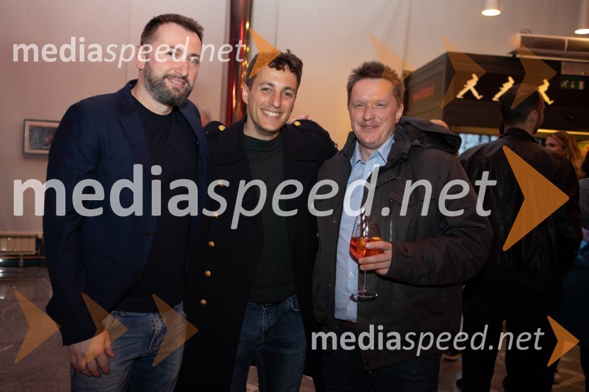  Perica Jerković, stand-up komik;  Žan  Papič, stand up komik;  Uroš Kuzman, stand up komikPremiera predstave Notranji pir v SiTi Teatru BTC