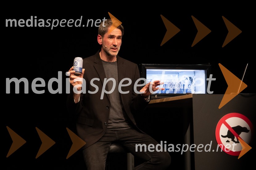  Miha Šalehar, radijski voditelj, kolumnistPremiera predstave Notranji pir v SiTi Teatru BTC