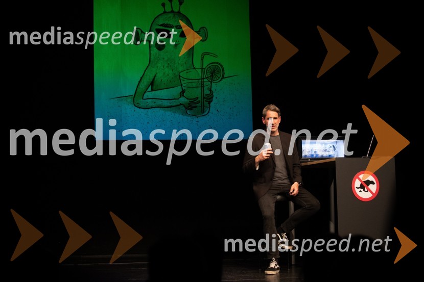  Miha Šalehar, radijski voditelj, kolumnistPremiera predstave Notranji pir v SiTi Teatru BTC