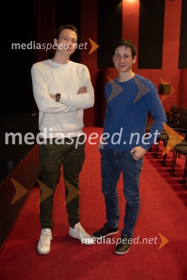  Robert Petan, glasbenik;  Cene Prevc, nekdanji smučarski skakalecPremiera predstave Notranji pir v SiTi Teatru BTC