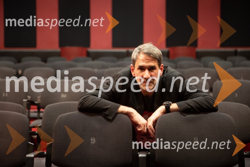  Miha Šalehar, radijski voditelj, kolumnistPremiera predstave Notranji pir v SiTi Teatru BTC