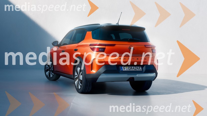 Nova Opel Frontera: prostoren in zabaven SUV, na voljo tudi s povsem električnim  pogonom