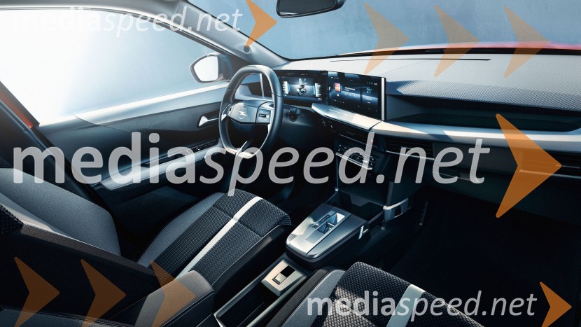 Nova Opel Frontera: prostoren in zabaven SUV, na voljo tudi s povsem električnim  pogonom