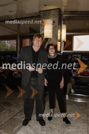 Mnogo hrupa za nič, premiera komedije v SNG Nova Gorica