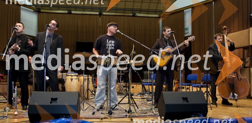 Skupina Same babeFestival Slovenskega šansona 2009