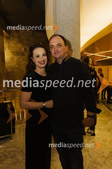  Urška Taufer, igralka;  ... Mnogo hrupa za nič, premiera komedije v SNG Nova Gorica