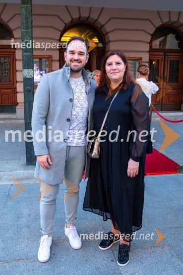  Žiga Lakner, pevec;  Teja Pelko, novinarka, Svet24La Bohème, premiera opere v SNG Opera in balet