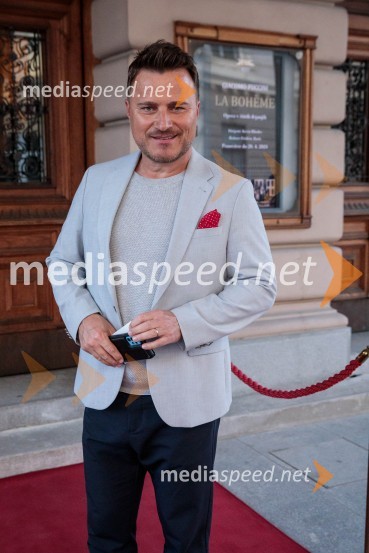  Matjaž Robavs, operni pevecLa Bohème, premiera opere v SNG Opera in balet