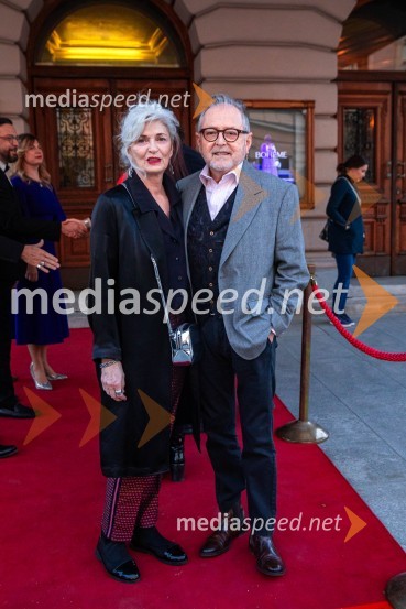  Eva Kozlevčar, glasbenica;  Tomaž Kozlevčar, vokalistLa Bohème, premiera opere v SNG Opera in balet