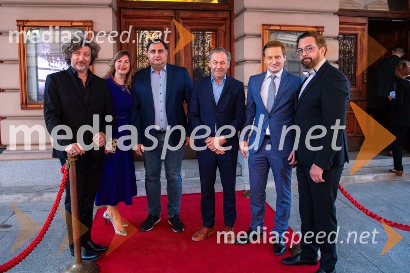  Renato Zanella, umetniški direktor ljubljanskega baleta;  Barbara Čepirlo Čičigoj, odnosi z javnostjo Opera in Balet Ljubljana; mag. Peter Bohinec, župan, Jesenice;  ... ;  Nejc Avbelj, pomočnik direktorja za področje poslovanja, Slovenska filharmonija;  Marko  Hribernik, dirigent, umetniški direktor opereLa Bohème, premiera opere v SNG Opera in balet