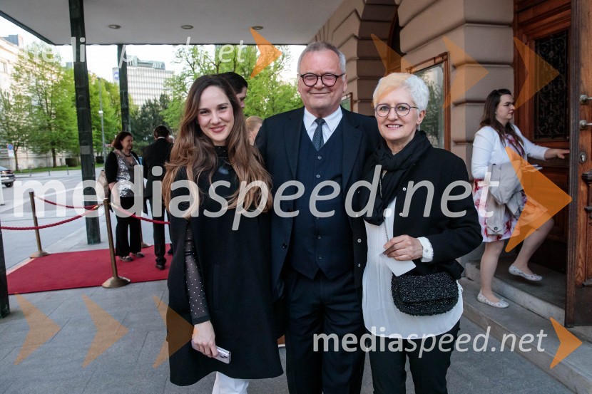  ... ;  Bojan  Gorič, zborovodja Vokalne skupine Urban;  ... La Bohème, premiera opere v SNG Opera in balet
