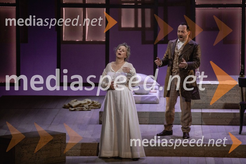  Martina  Zadro, operna pevka;  Aljaž Farasin, operni pevecLa Bohème, premiera opere v SNG Opera in balet