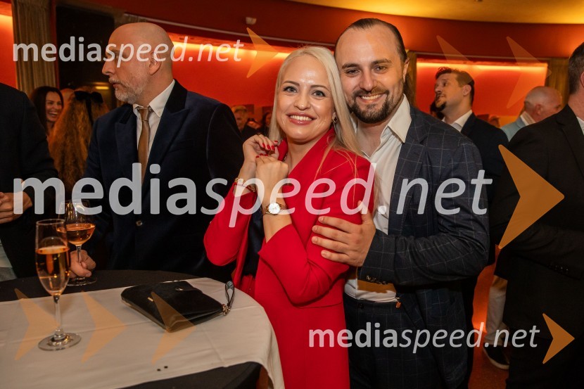  ... ;  Neven Crnić, operni pevecLa Bohème, premiera opere v SNG Opera in balet