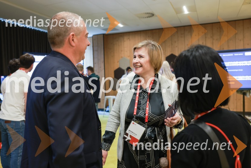  Aljoša Gruden, direktor in solastnik, Business Solutions;  ... BS Talks – konferenca o digitalizaciji