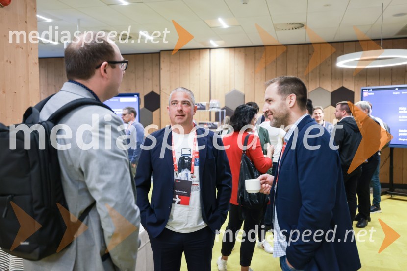  Aljoša Gruden, direktor in solastnik, Business Solutions;  ... BS Talks – konferenca o digitalizaciji