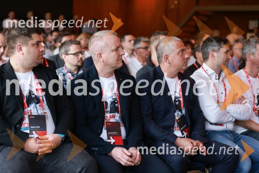  Matic Pirih, vodja prodajne ekipe, Business Solutions;  Jernej Rehar, direktor in solastnik, Business Solutions;  Aljoša Gruden, direktor in solastnik, Business SolutionsBS Talks – konferenca o digitalizaciji