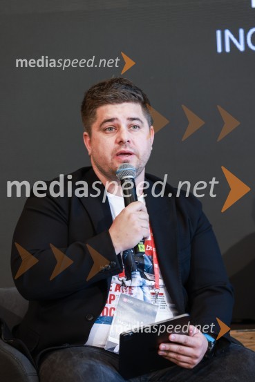  Matic Pirih, vodja prodajne ekipe, Business SolutionsBS Talks – konferenca o digitalizaciji