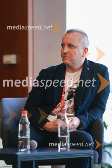  Jernej Rehar, direktor in solastnik, Business SolutionsBS Talks – konferenca o digitalizaciji