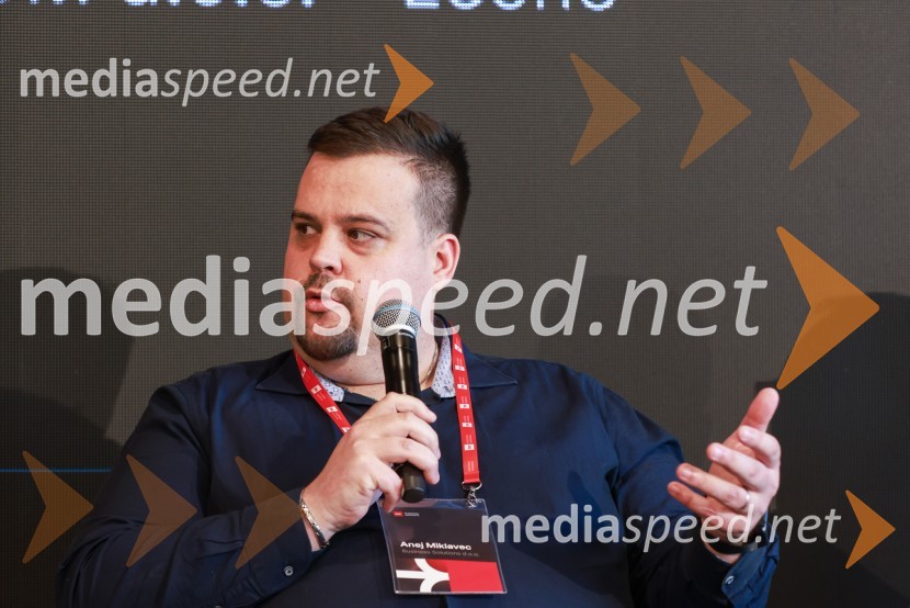  Anej Miklavec, Team Lead, Business SolutionsBS Talks – konferenca o digitalizaciji