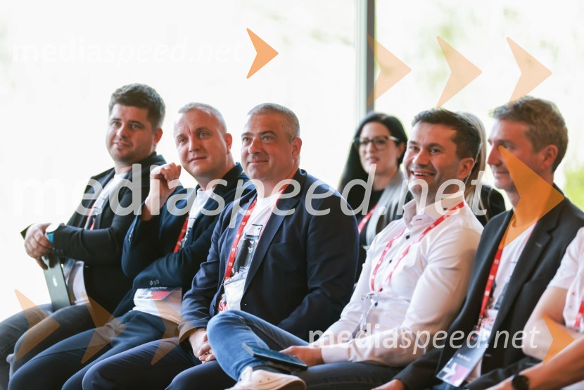  Matic Pirih, vodja prodajne ekipe, Business Solutions;  Aljoša Gruden, direktor in solastnik, Business Solutions;  Jernej Rehar, direktor in solastnik, Business Solutions;  ... BS Talks – konferenca o digitalizaciji