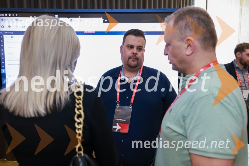  Anej Miklavec, Team Lead, Business SolutionsBS Talks – konferenca o digitalizaciji