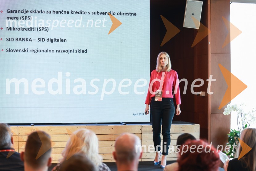  Urša Piculin Tancoš, direktorica, Alias PlusBS Talks – konferenca o digitalizaciji