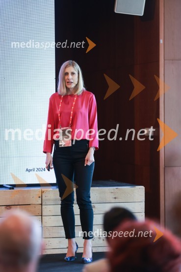  Urša Piculin Tancoš, direktorica, Alias PlusBS Talks – konferenca o digitalizaciji