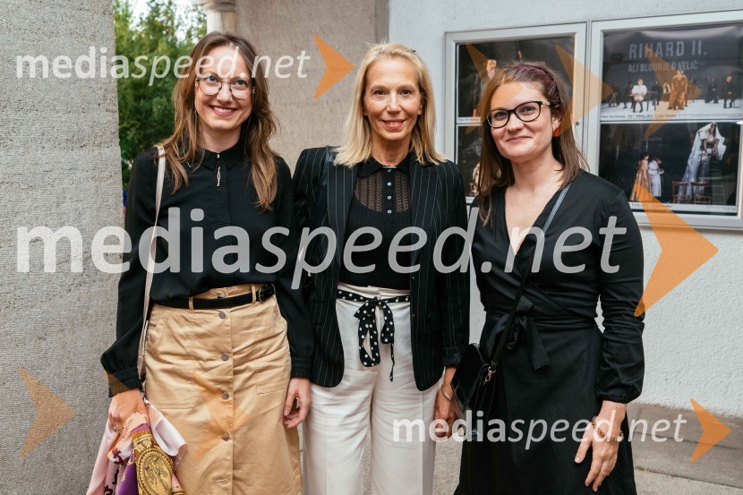  Živa Čebulj, prevajalka in lektorica;  Vilma Štritof, dramaturginja, Radio Slovenija;  Milana Simonič, vodja marketinga in odnosov za javnostmi SLG CeljePremiera krstne uprizoritve drame v SLG Celje: Pet kraljev: K psihopatologiji neke monarhije