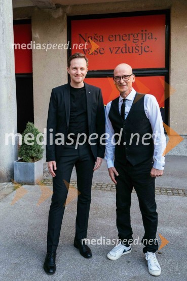  Matija Kovač, župan, MO Celje;  Miha Golob, upravnik in umetniški vodja, SLG CeljePremiera krstne uprizoritve drame v SLG Celje: Pet kraljev: K psihopatologiji neke monarhije