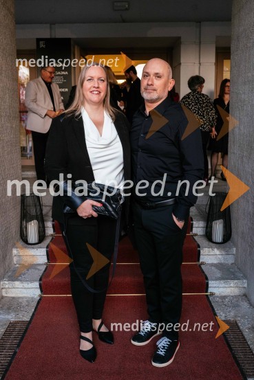 Premiera krstne uprizoritve drame v SLG Celje: Pet kraljev: K psihopatologiji neke monarhije