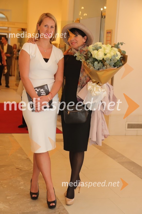  Mateja Kožuh, producentka in joga učiteljica MS7;  Javorka KrižmanPremiera baleta Grk Zorba v SNG Maribor