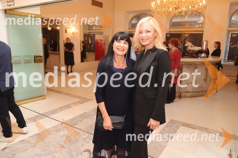 mag.  Helena  Cvikl, predavateljica na Fakulteti za turistične študije; dr. Jerneja Kastelic, direktorica, FarmadentPremiera baleta Grk Zorba v SNG Maribor