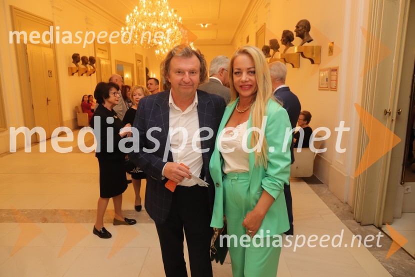  Dušan Korošec, odvetnik;  Maša Podkonjak Korošec, odvetnicaPremiera baleta Grk Zorba v SNG Maribor