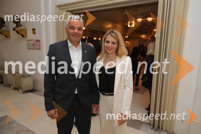  Aleksander Saša Arsenovič, župan, Mestna občina Maribor;  Katja Arsenovič, direktorica Rožmarin Hospitality GroupPremiera baleta Grk Zorba v SNG Maribor