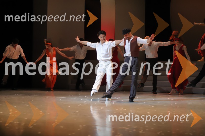  Yuya Omaki, baletni solist;  Davide Buffone, baletni plesalecPremiera baleta Grk Zorba v SNG Maribor