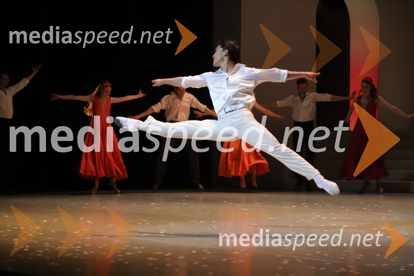  Yuya Omaki, baletni solistPremiera baleta Grk Zorba v SNG Maribor